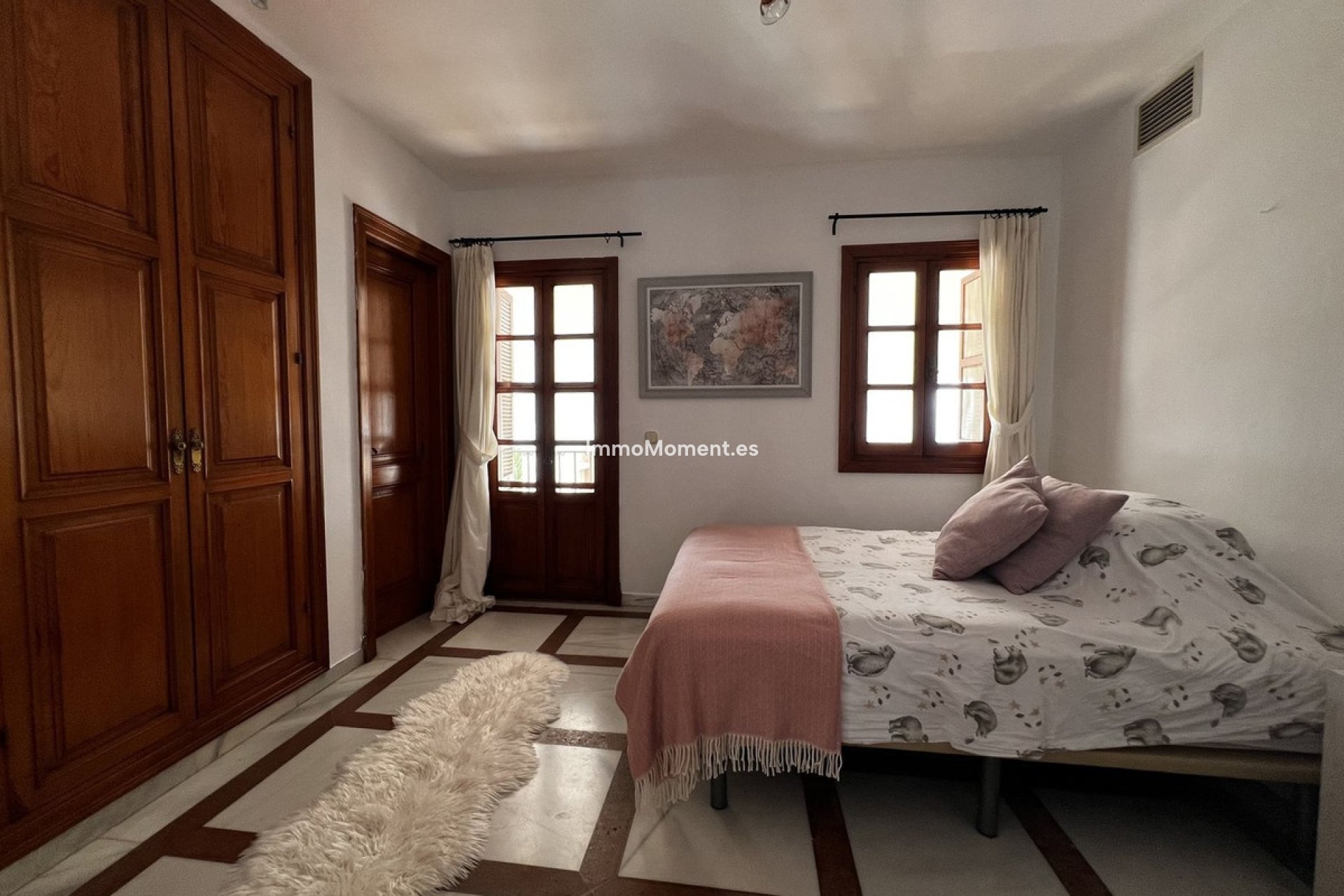 Wiederverkauf - Freistehende Villa - Estepona  - Estepona Centro