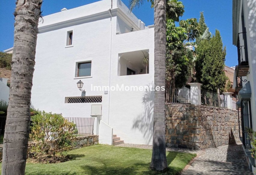 Wiederverkauf - Freistehende Villa - Estepona  - Estepona Centro
