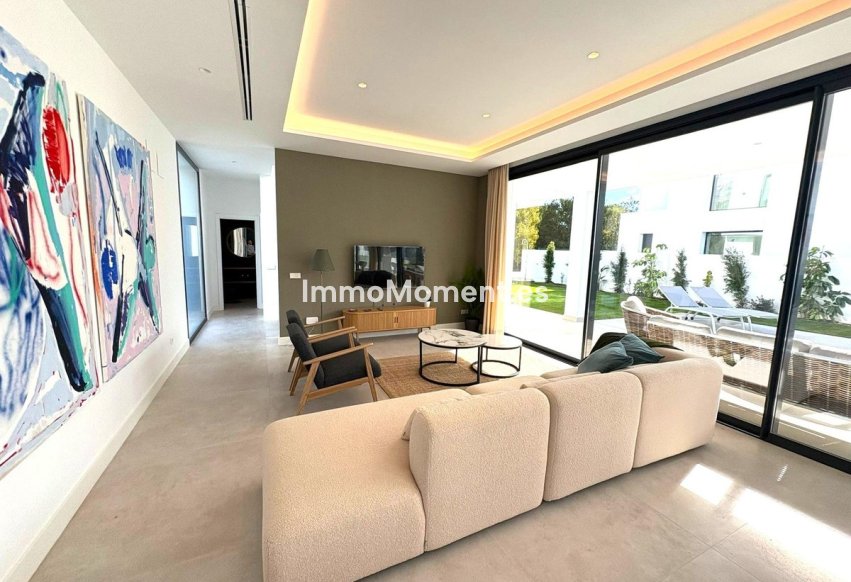 Wiederverkauf - Freistehende Villa - Estepona  - Estepona Centro