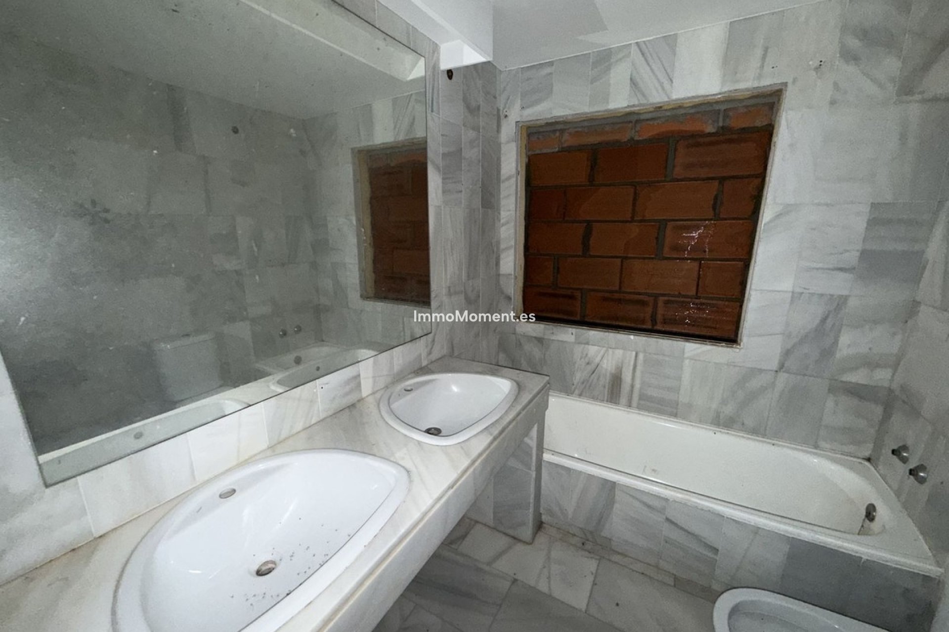 Wiederverkauf - Freistehende Villa - Estepona  - Estepona Centro