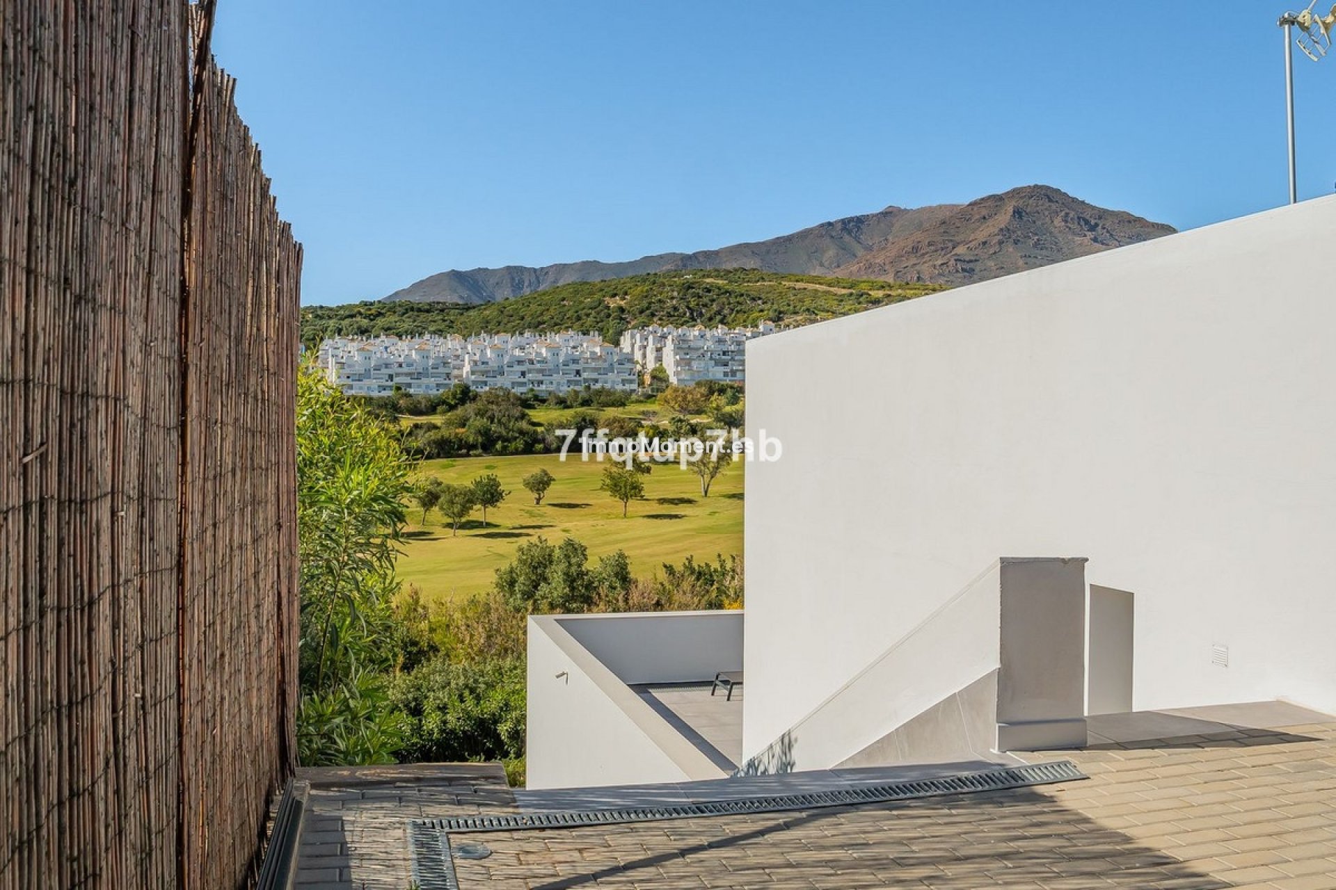 Wiederverkauf - Freistehende Villa - Estepona  - Estepona Centro