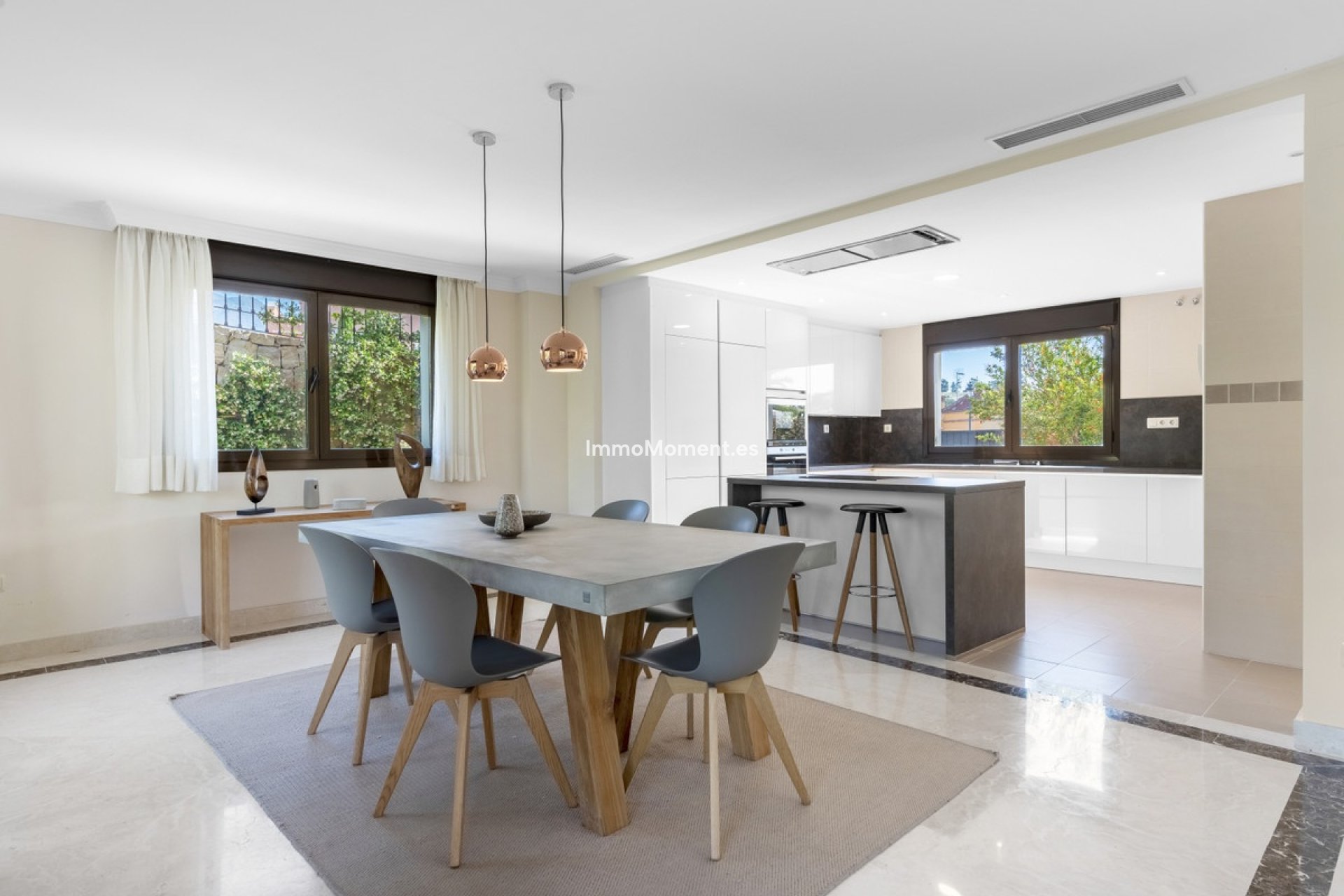 Wiederverkauf - Freistehende Villa - Estepona  - Estepona Centro