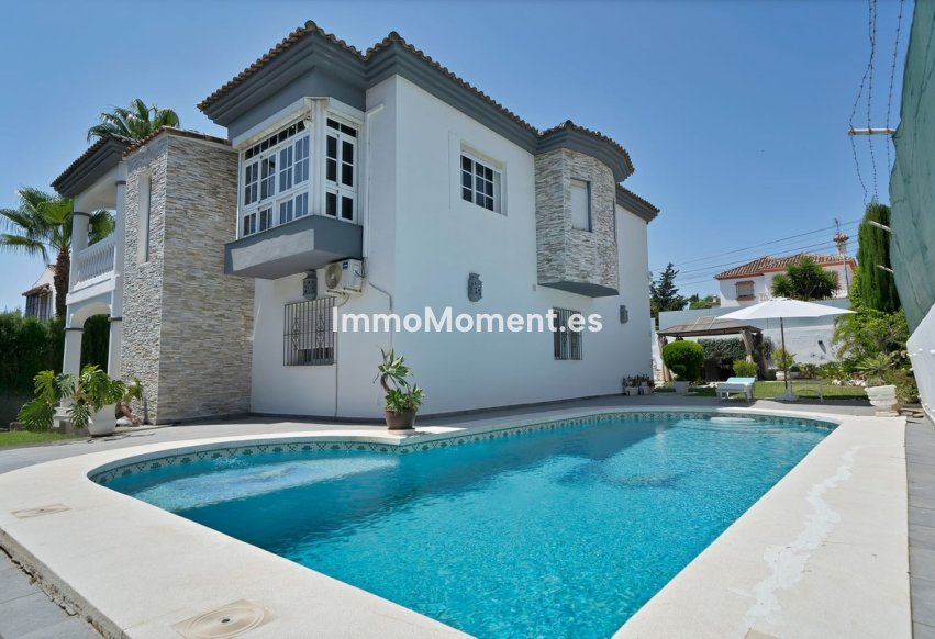 Wiederverkauf - Freistehende Villa - Estepona  - Estepona Centro