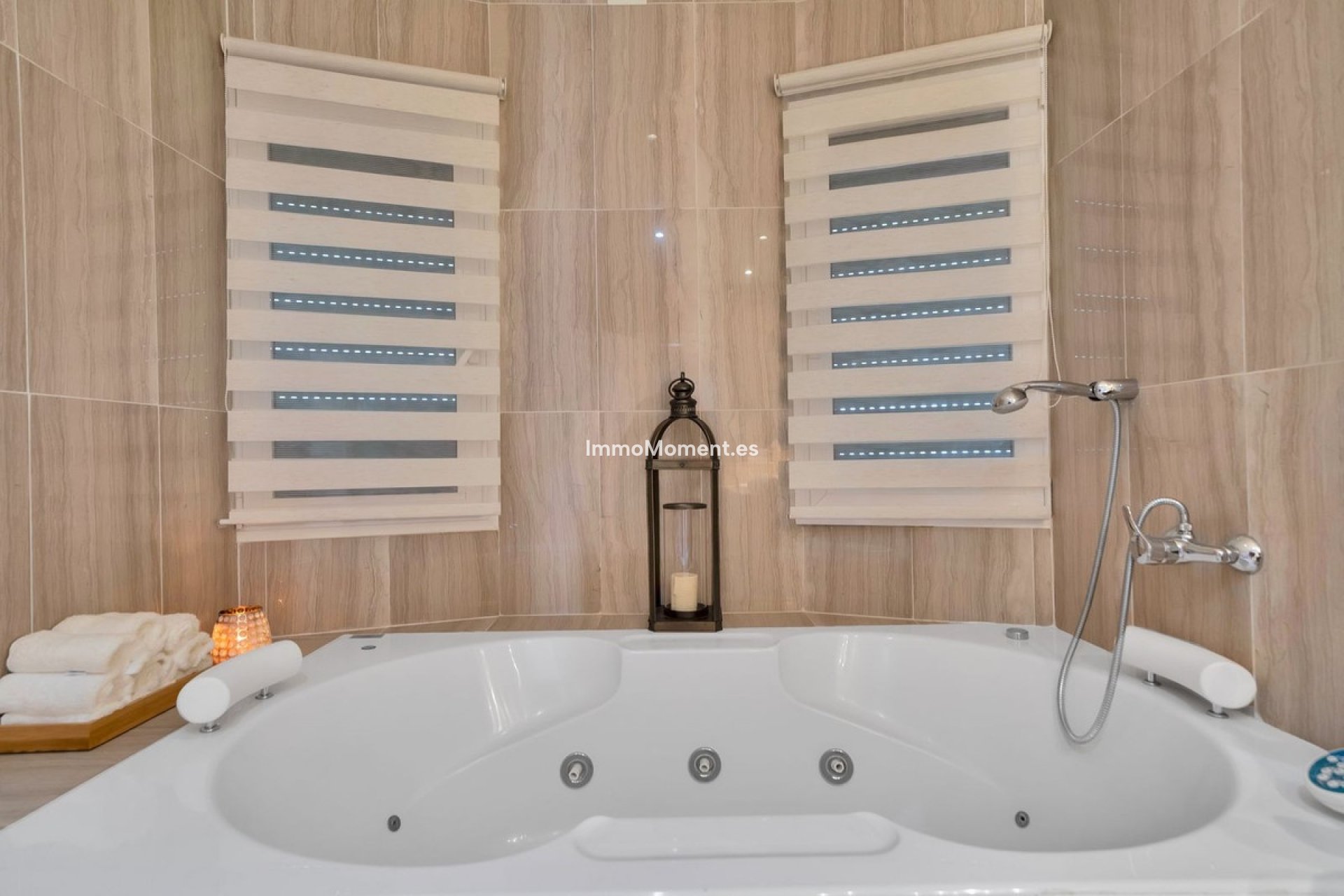 Wiederverkauf - Freistehende Villa - Estepona  - Estepona Centro
