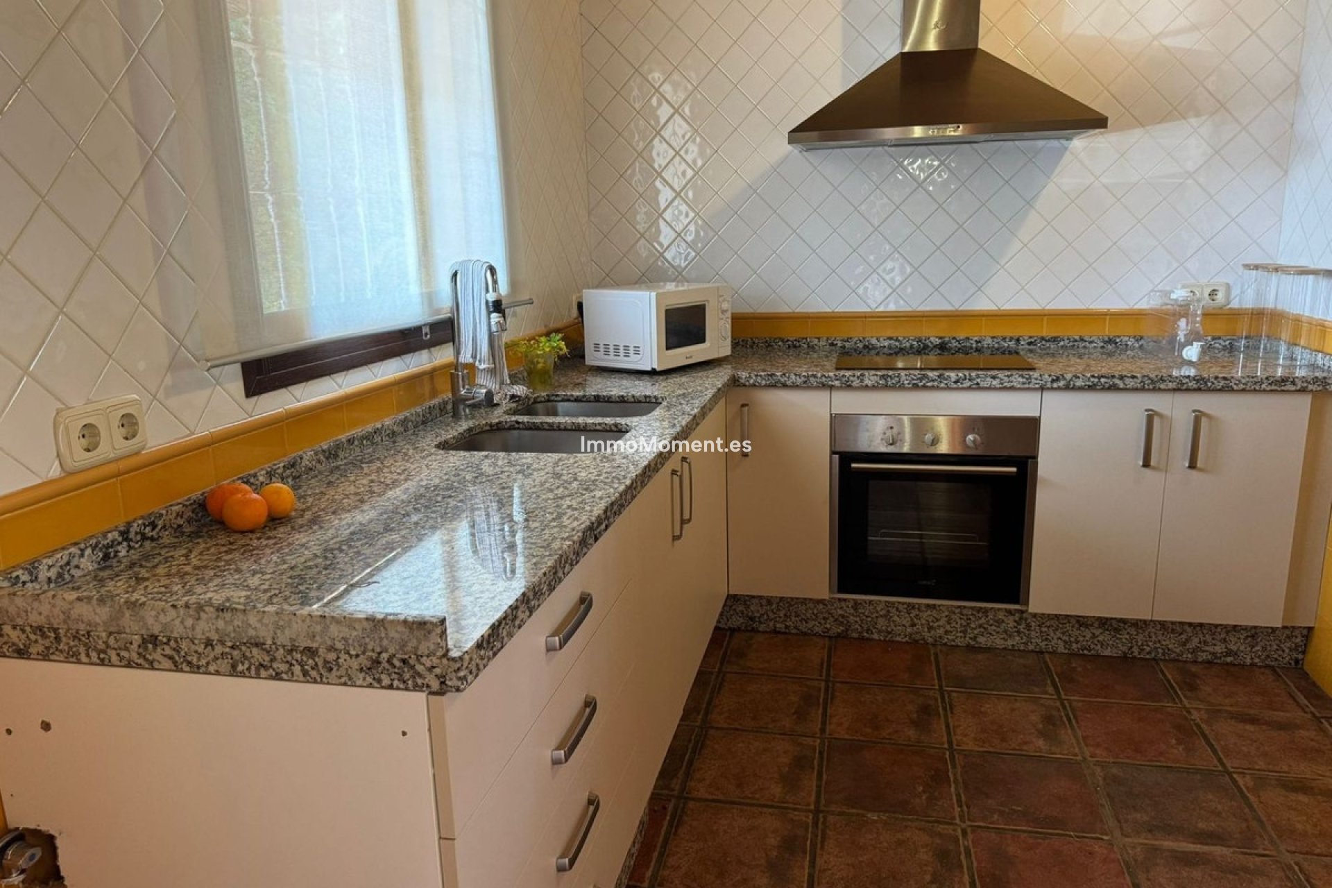 Wiederverkauf - Freistehende Villa - Estepona  - Estepona Centro