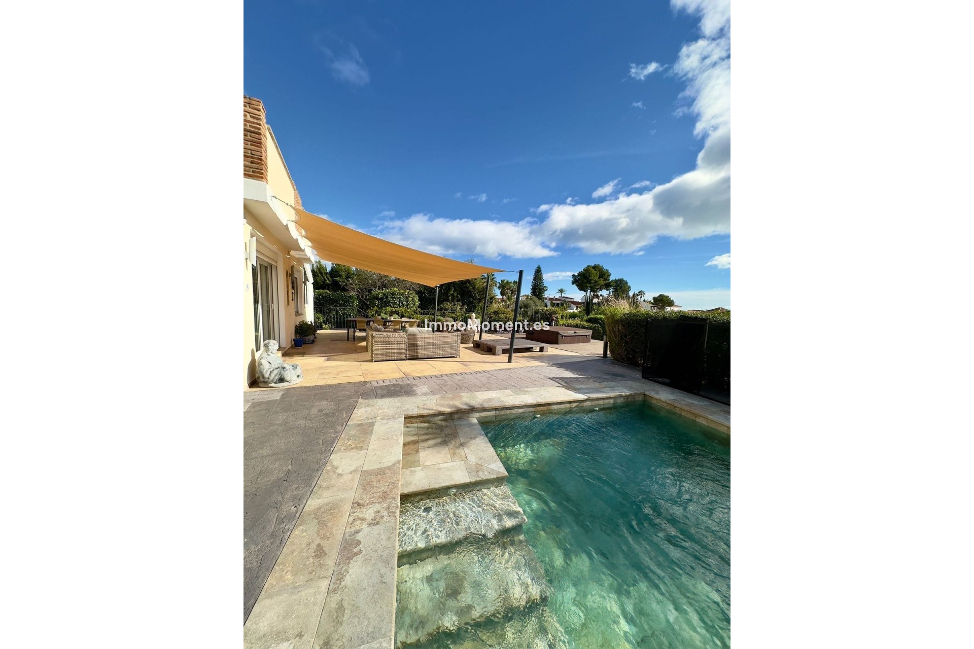 Wiederverkauf - Freistehende Villa - Estepona  - Estepona Centro