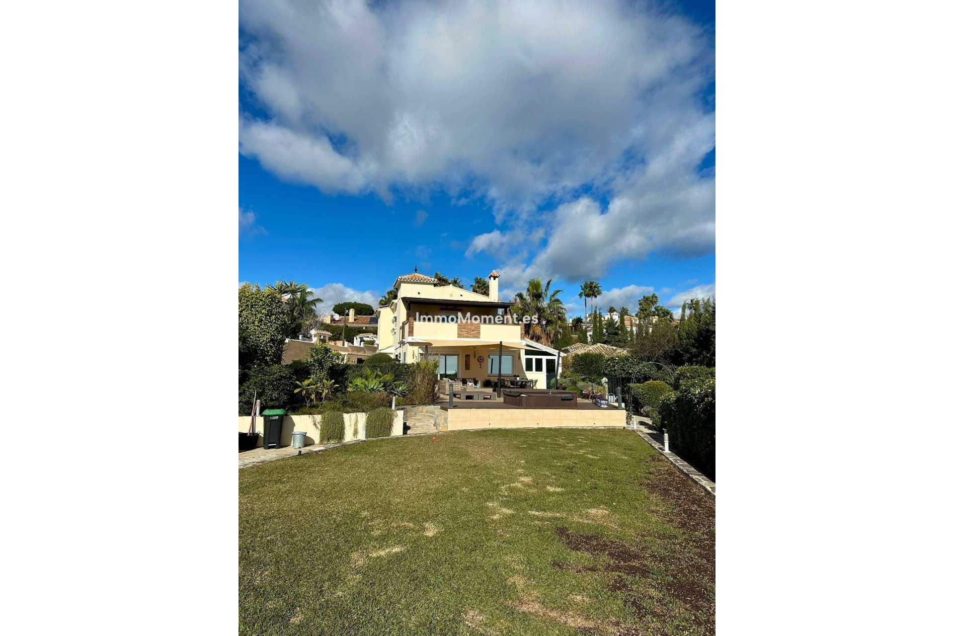Wiederverkauf - Freistehende Villa - Estepona  - Estepona Centro