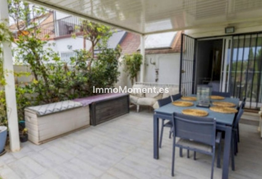 Wiederverkauf - Freistehende Villa - Estepona  - Estepona Centro