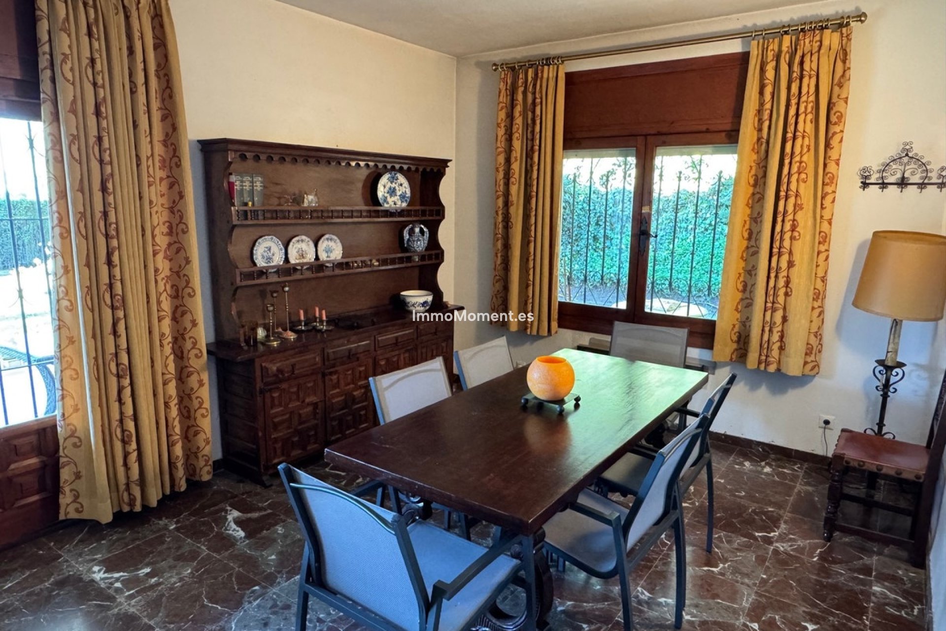 Wiederverkauf - Freistehende Villa - Estepona  - Estepona Centro