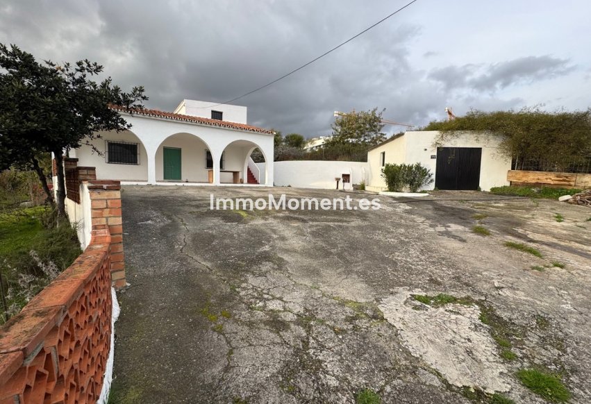 Wiederverkauf - Freistehende Villa - Estepona  - Estepona Centro