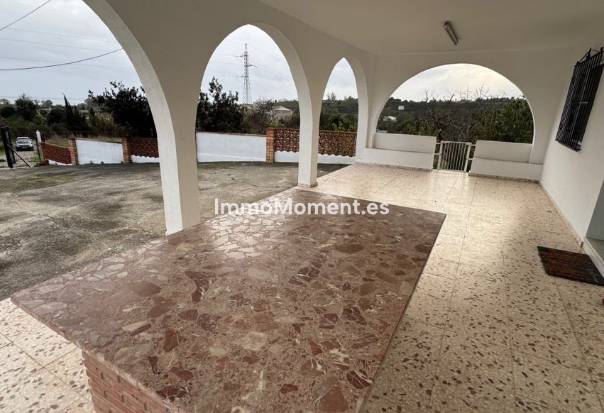 Wiederverkauf - Freistehende Villa - Estepona  - Estepona Centro