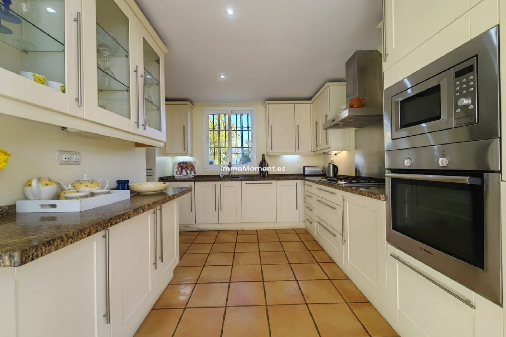 Wiederverkauf - Freistehende Villa - Estepona  - Estepona Centro