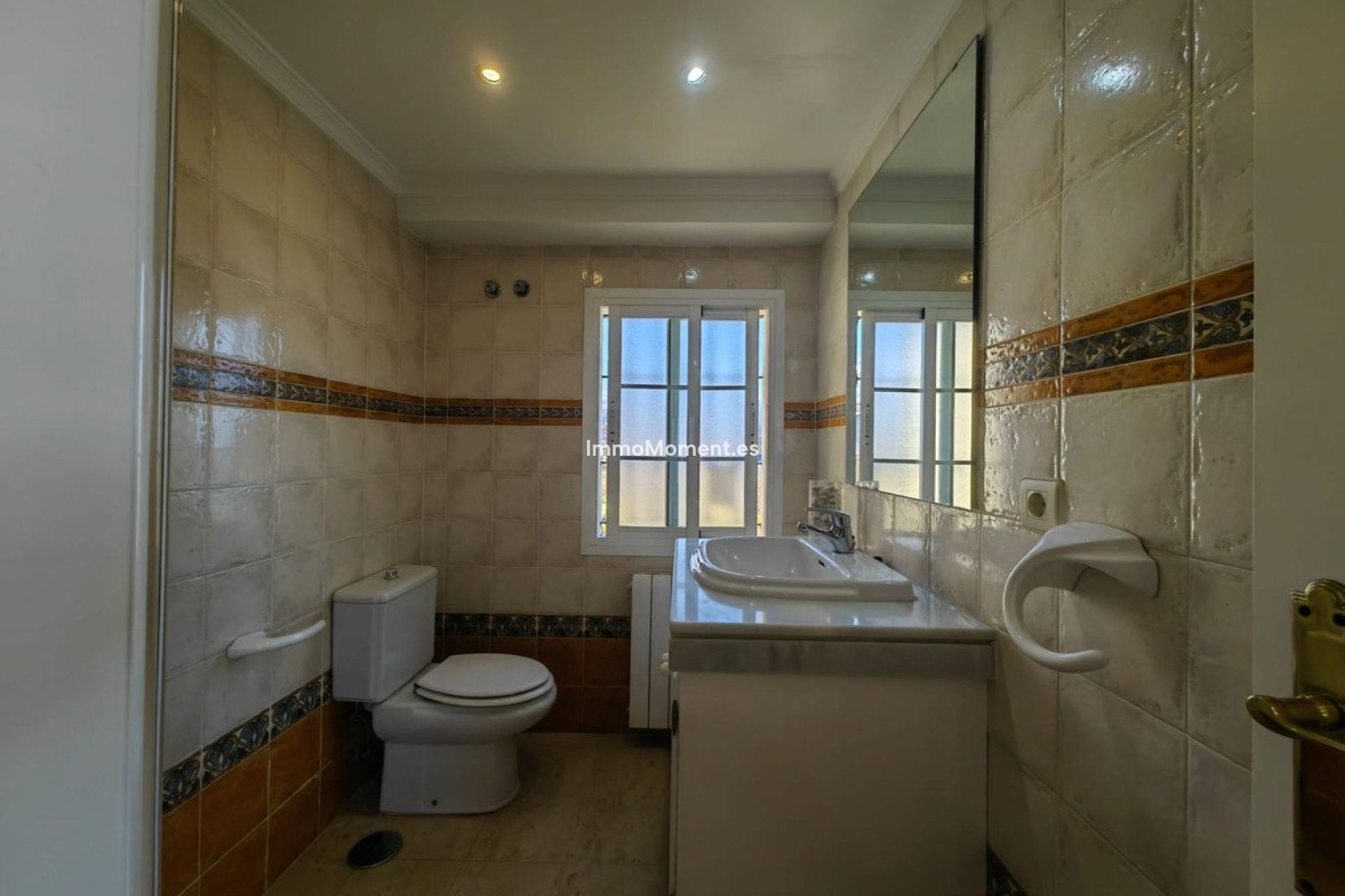 Wiederverkauf - Freistehende Villa - Estepona  - Estepona Centro