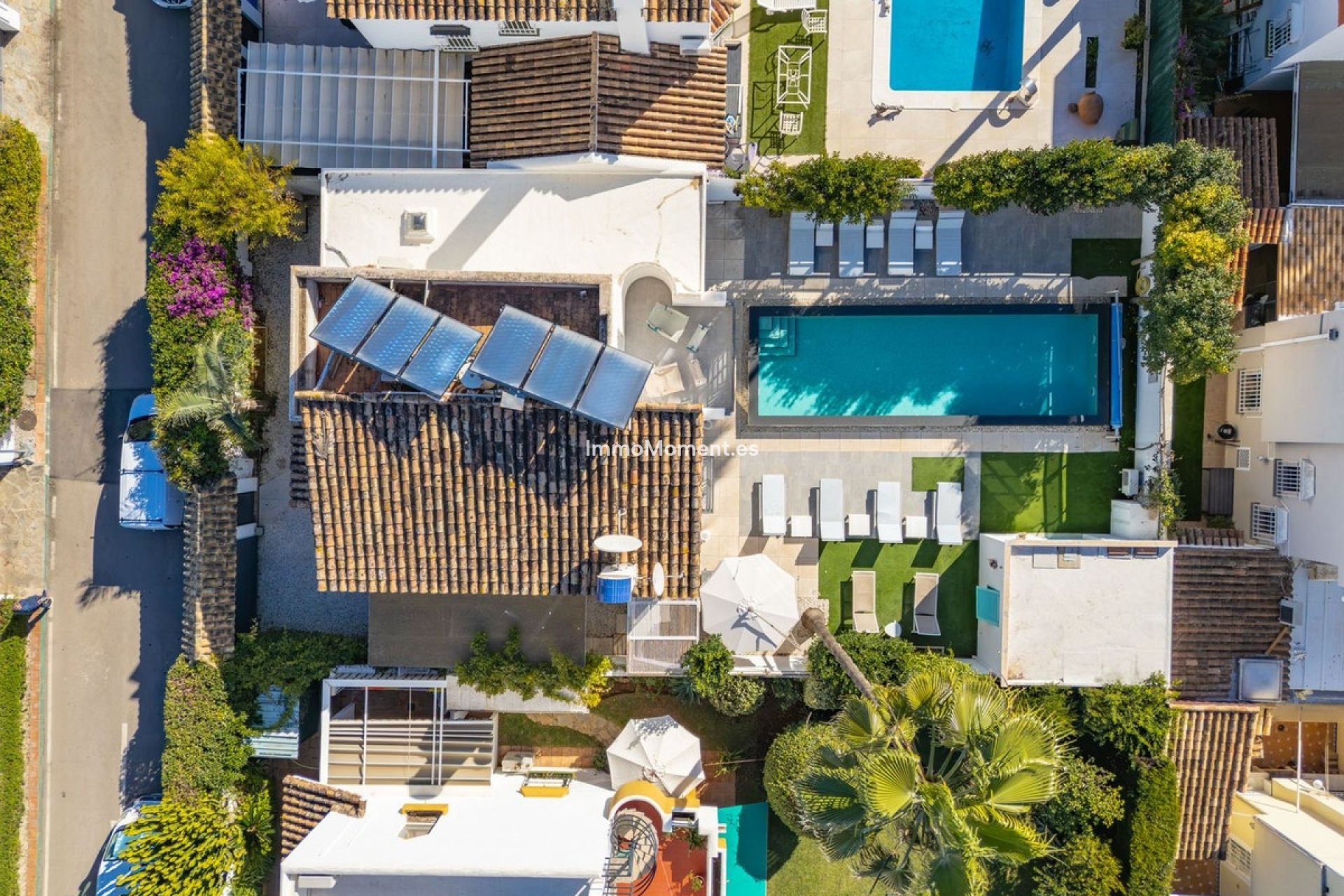 Wiederverkauf - Freistehende Villa - Estepona  - Estepona Centro