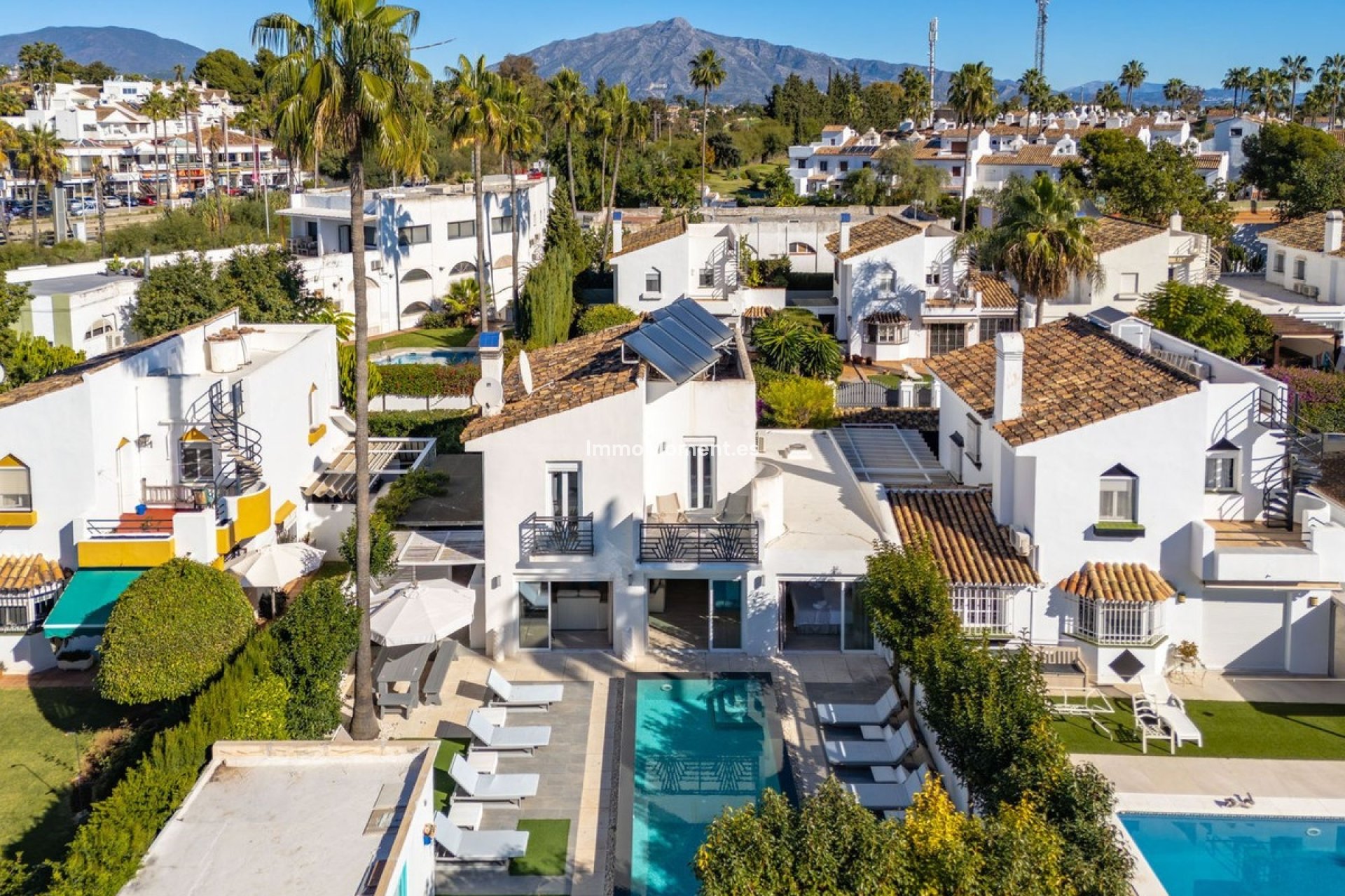 Wiederverkauf - Freistehende Villa - Estepona  - Estepona Centro