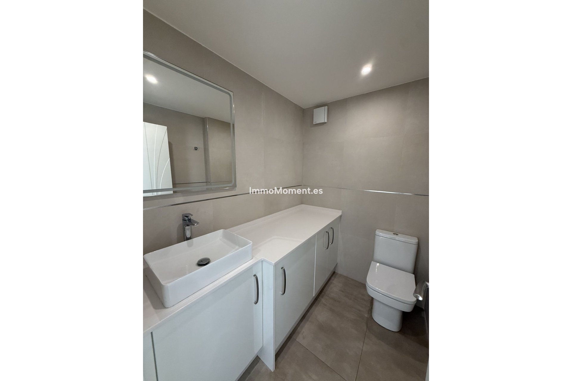 Wiederverkauf - Freistehende Villa - Estepona  - Estepona Centro