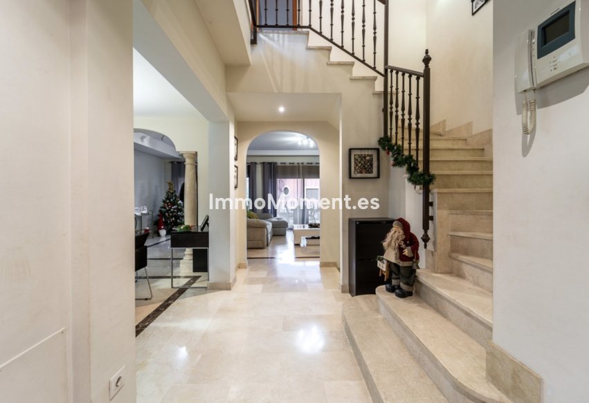 Wiederverkauf - Freistehende Villa - Estepona  - Estepona Centro
