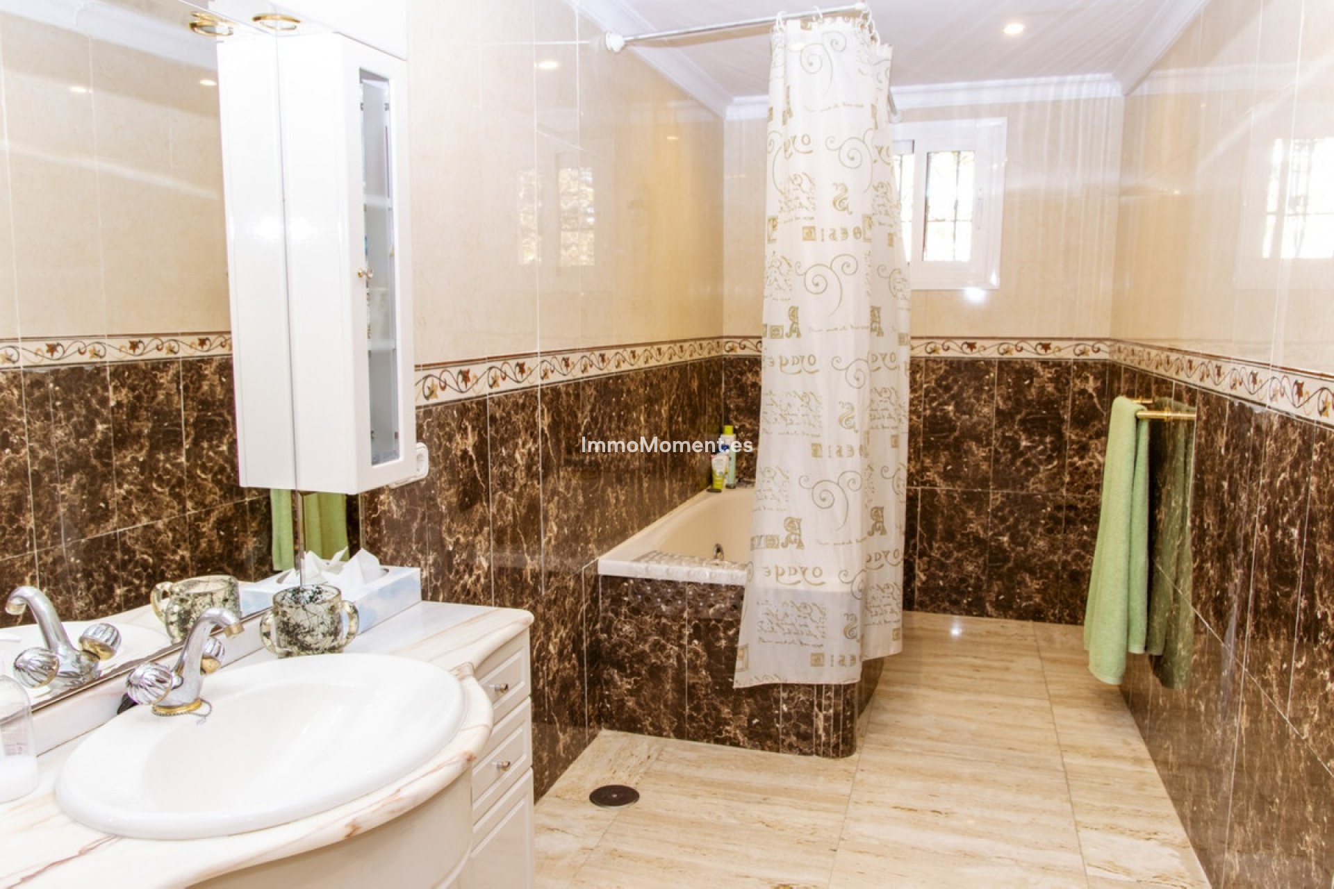 Wiederverkauf - Freistehende Villa - Estepona  - Estepona Centro
