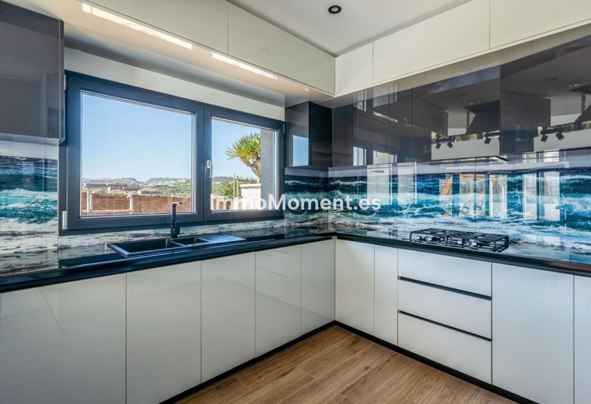 Wiederverkauf - Freistehende Villa - Estepona  - Estepona Centro