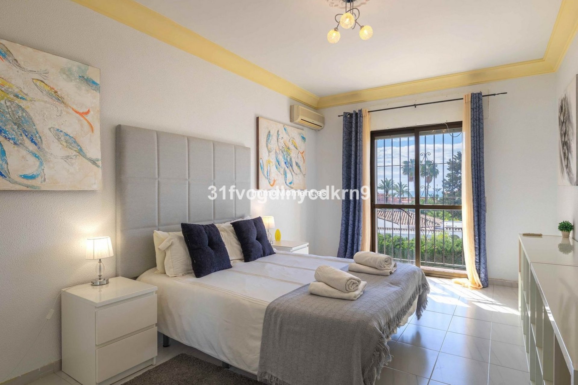 Wiederverkauf - Freistehende Villa - Estepona  - Estepona Centro