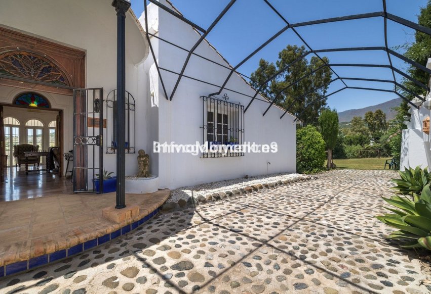 Wiederverkauf - Freistehende Villa - Estepona  - Estepona Centro