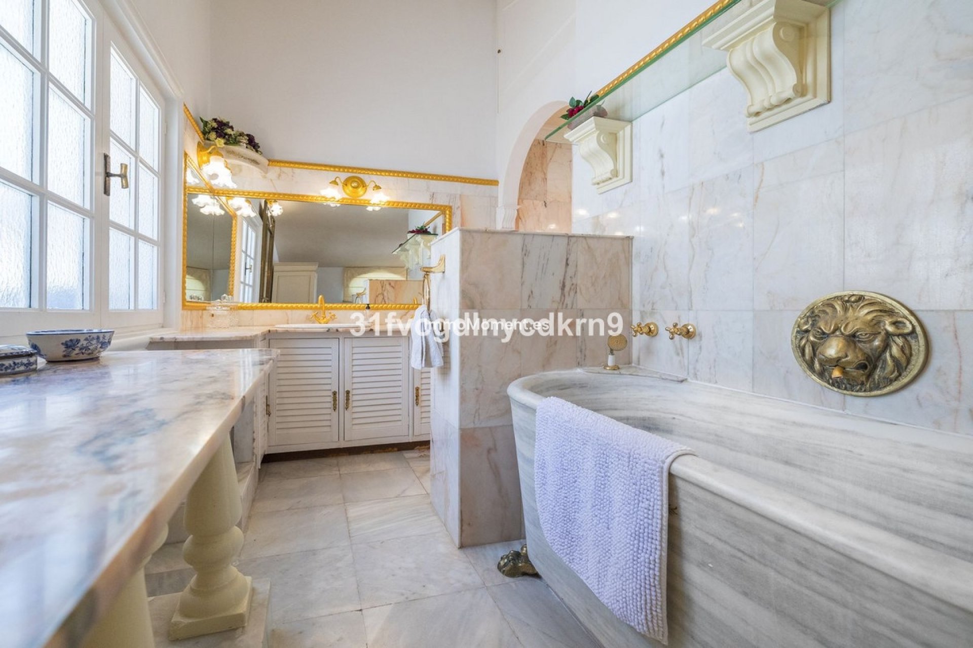 Wiederverkauf - Freistehende Villa - Estepona  - Estepona Centro