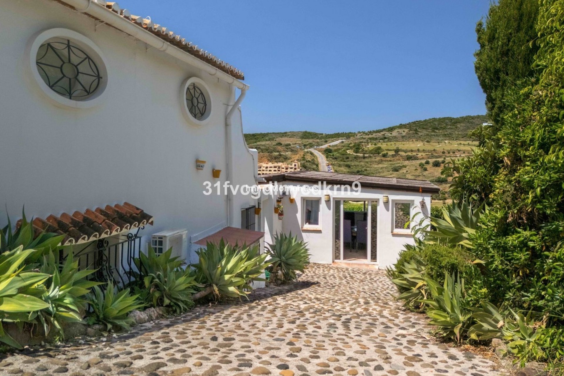 Wiederverkauf - Freistehende Villa - Estepona  - Estepona Centro