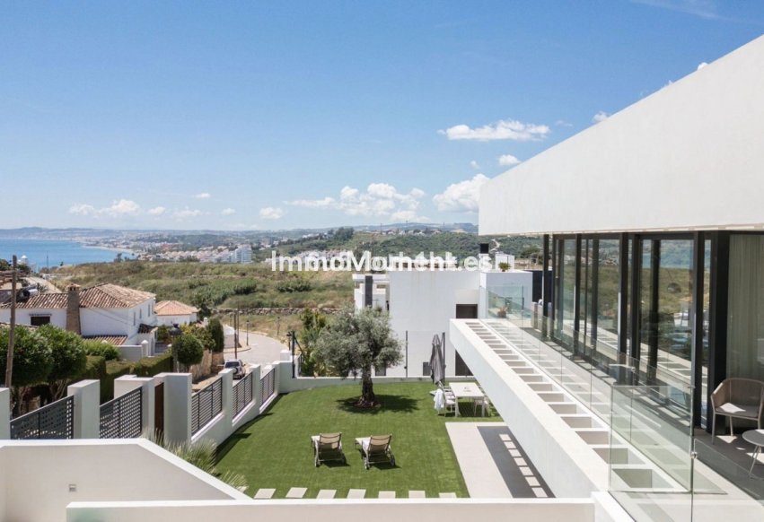 Wiederverkauf - Freistehende Villa - Estepona  - Estepona Centro