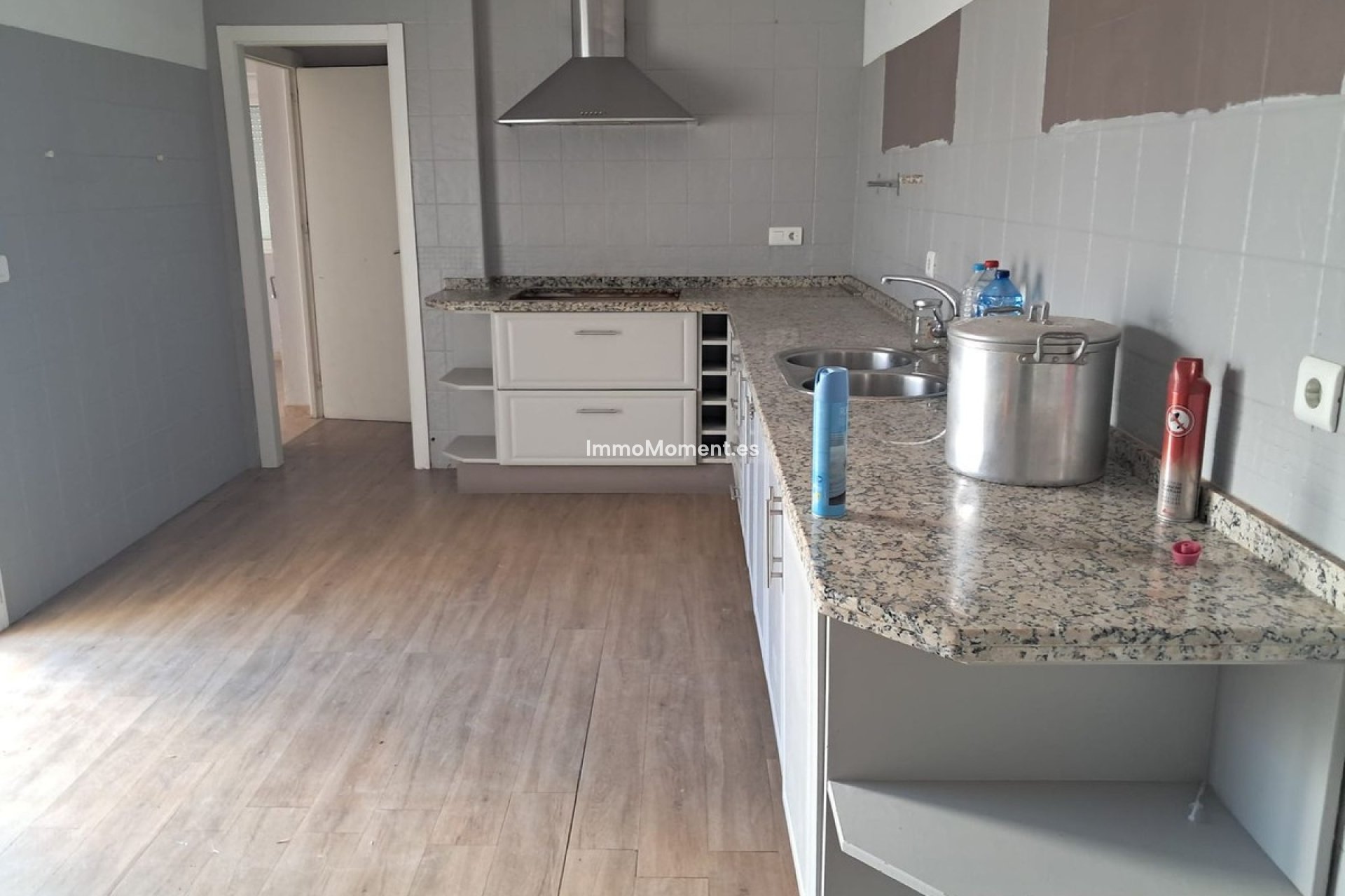 Wiederverkauf - Freistehende Villa - Estepona  - Estepona Centro