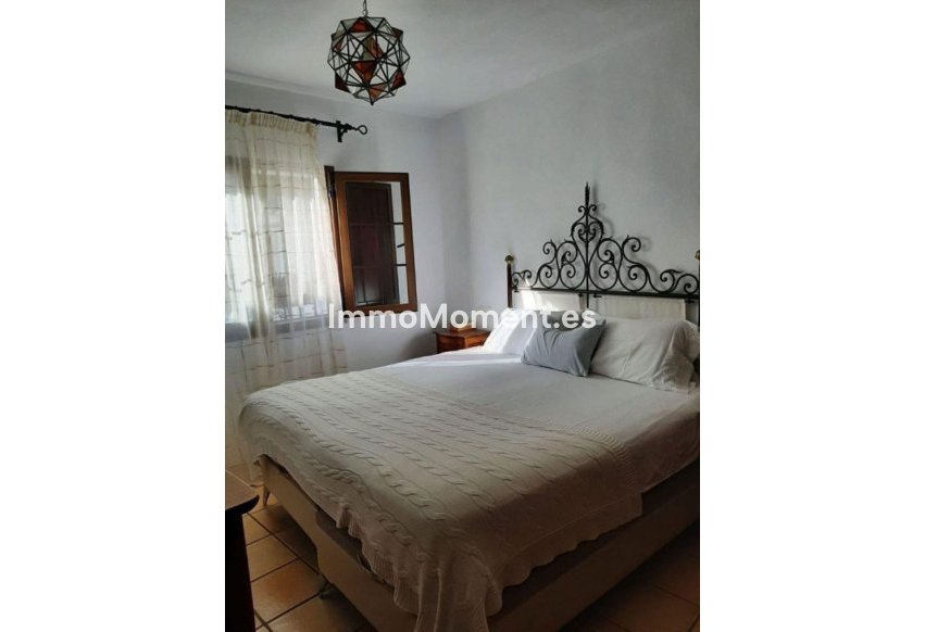 Wiederverkauf - Freistehende Villa - Estepona  - Estepona Centro