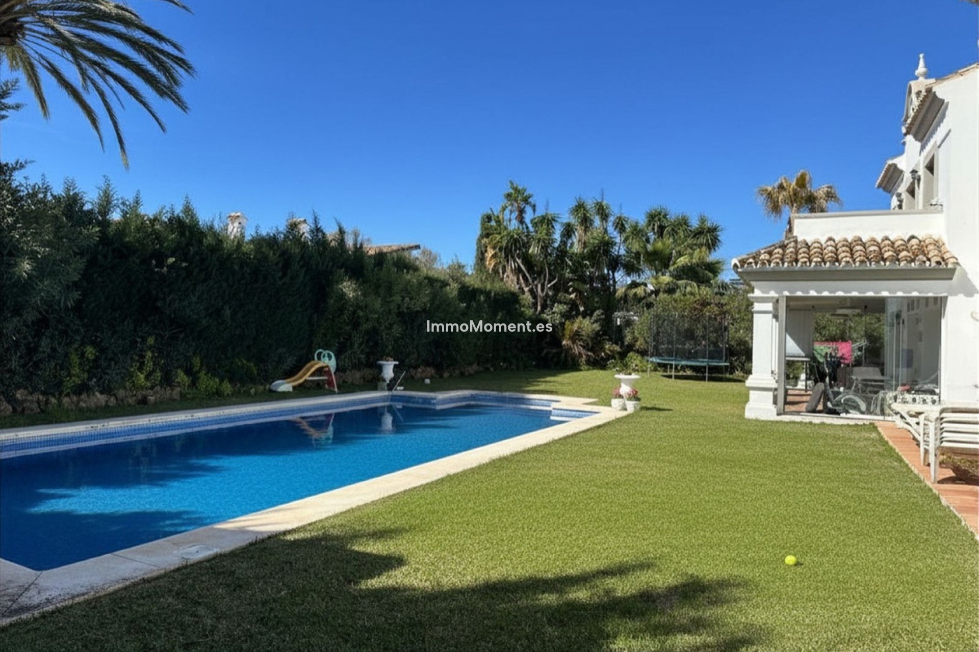 Wiederverkauf - Freistehende Villa - Estepona  - Estepona Centro