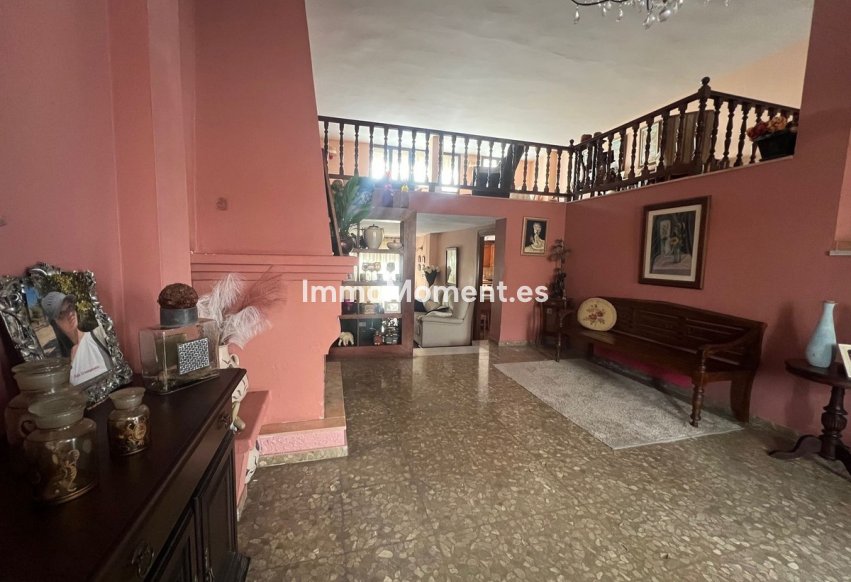 Wiederverkauf - Freistehende Villa - Estepona  - Estepona Centro