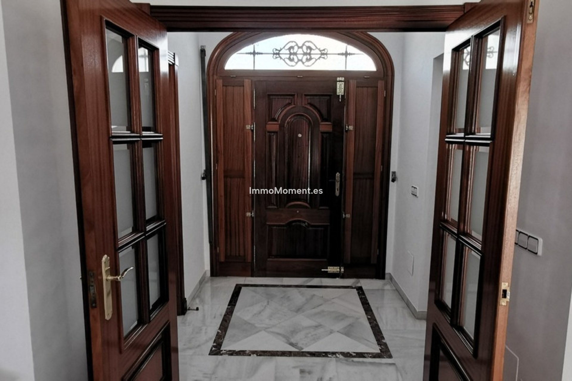 Wiederverkauf - Freistehende Villa - Estepona  - Estepona Centro