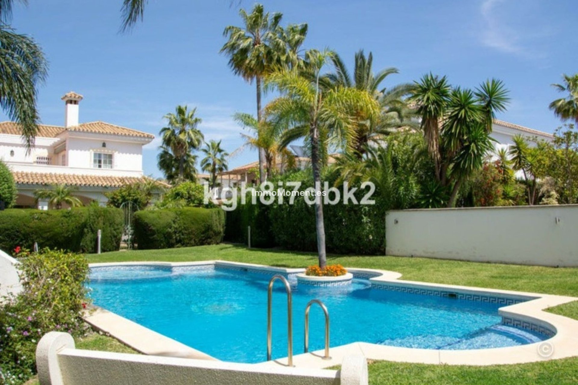 Wiederverkauf - Freistehende Villa - Estepona  - Estepona Centro