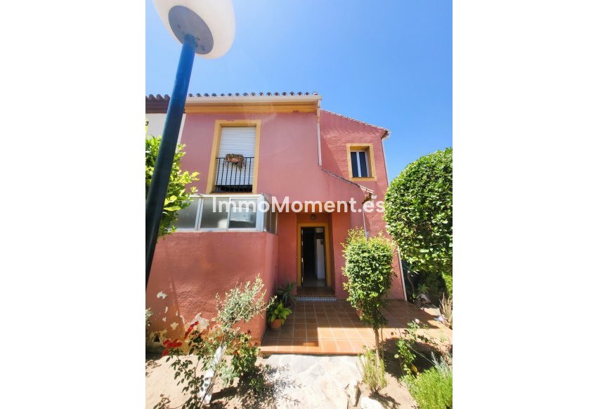 Wiederverkauf - Freistehende Villa - Estepona  - Estepona Centro