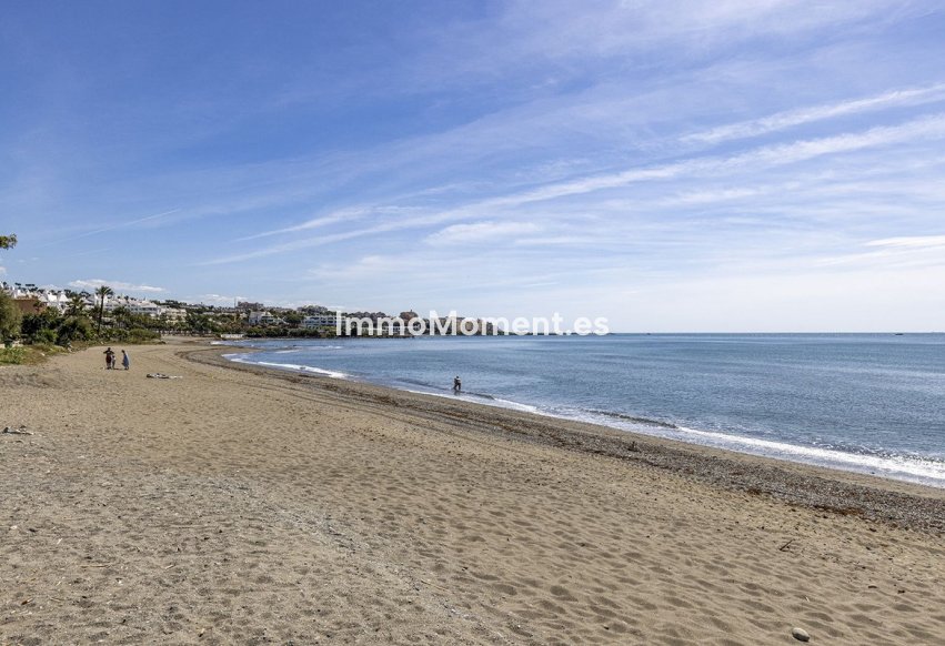 Wiederverkauf - Freistehende Villa - Estepona  - Estepona Centro