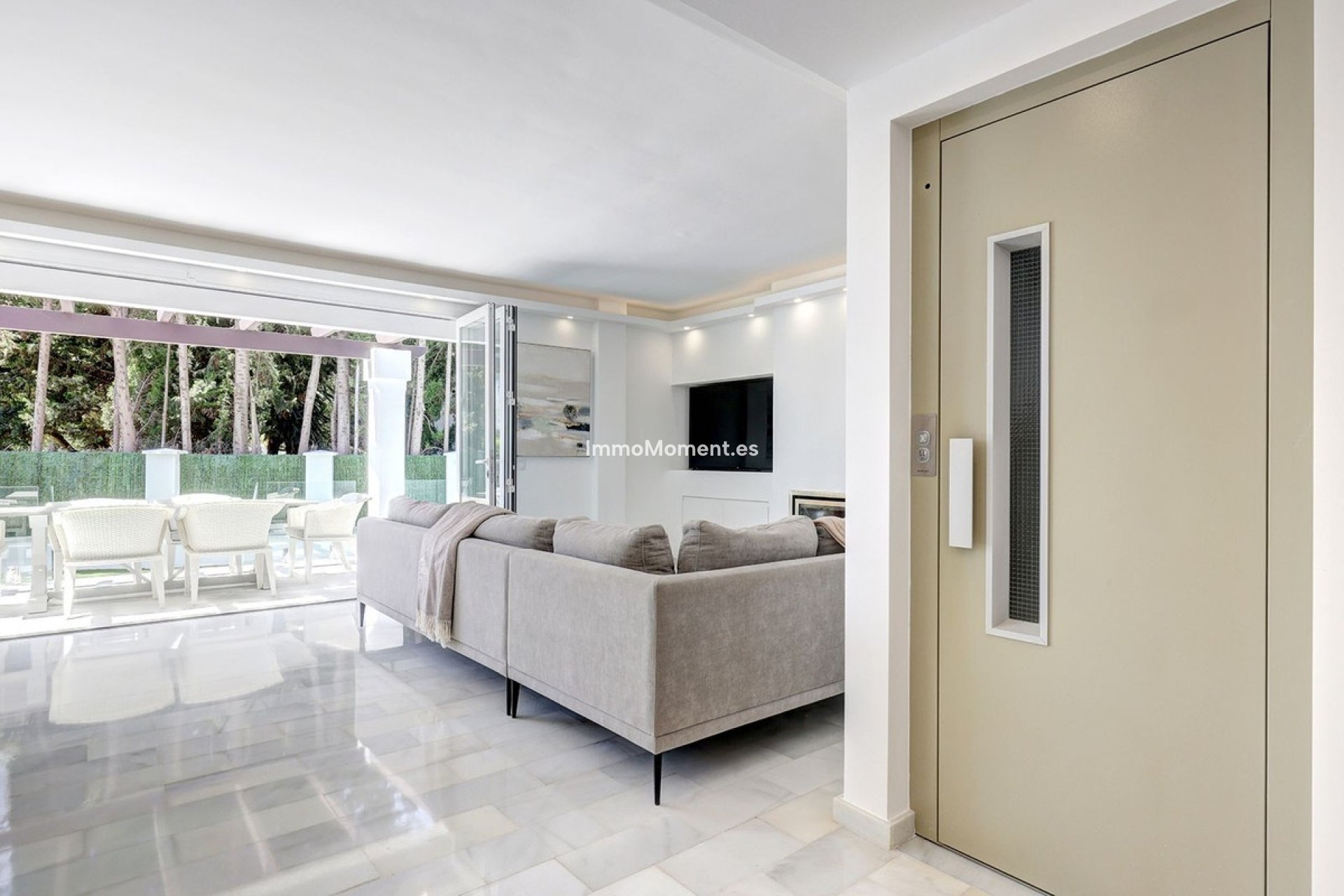 Wiederverkauf - Freistehende Villa - Estepona  - Estepona Centro
