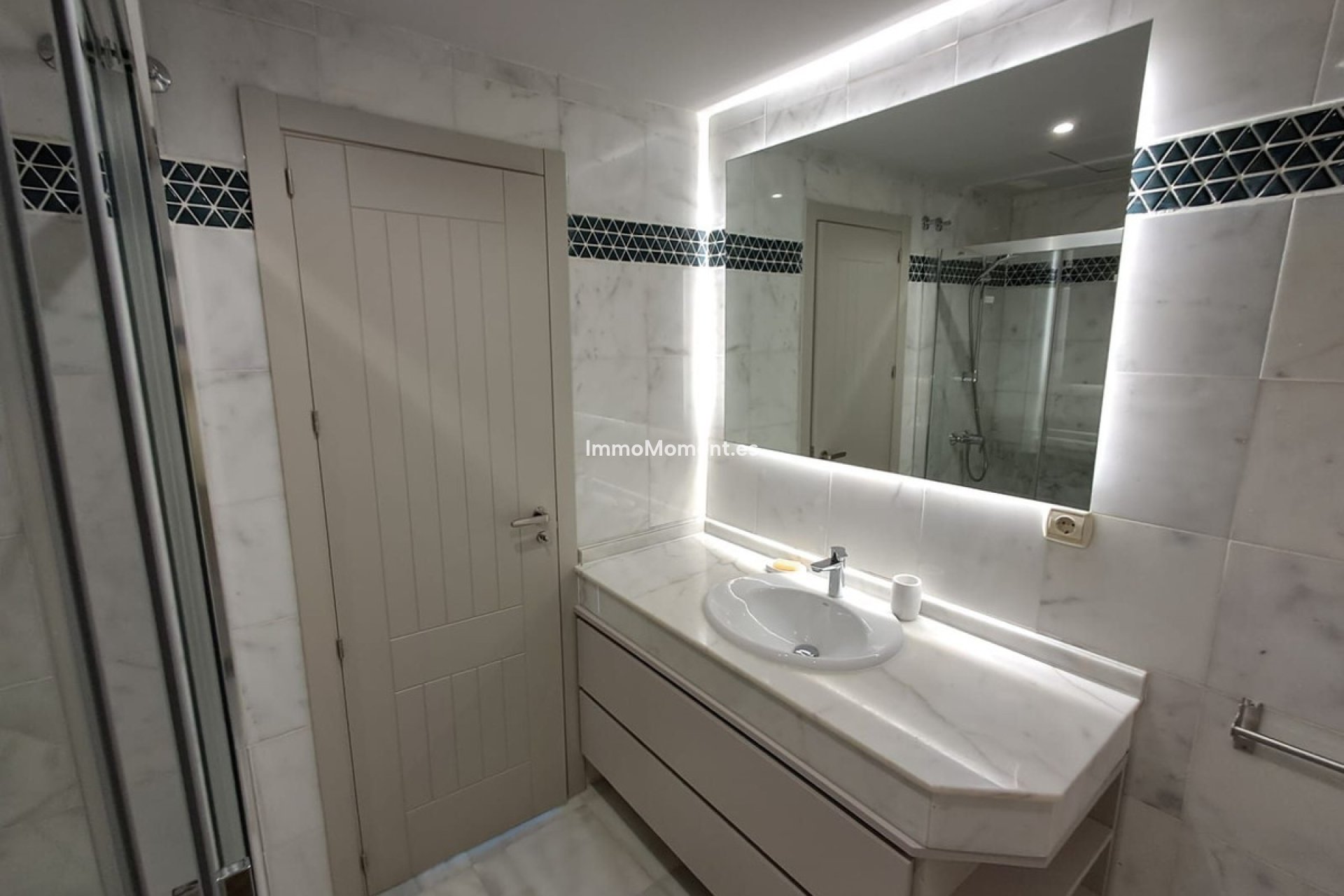 Wiederverkauf - Freistehende Villa - Estepona  - Estepona Centro