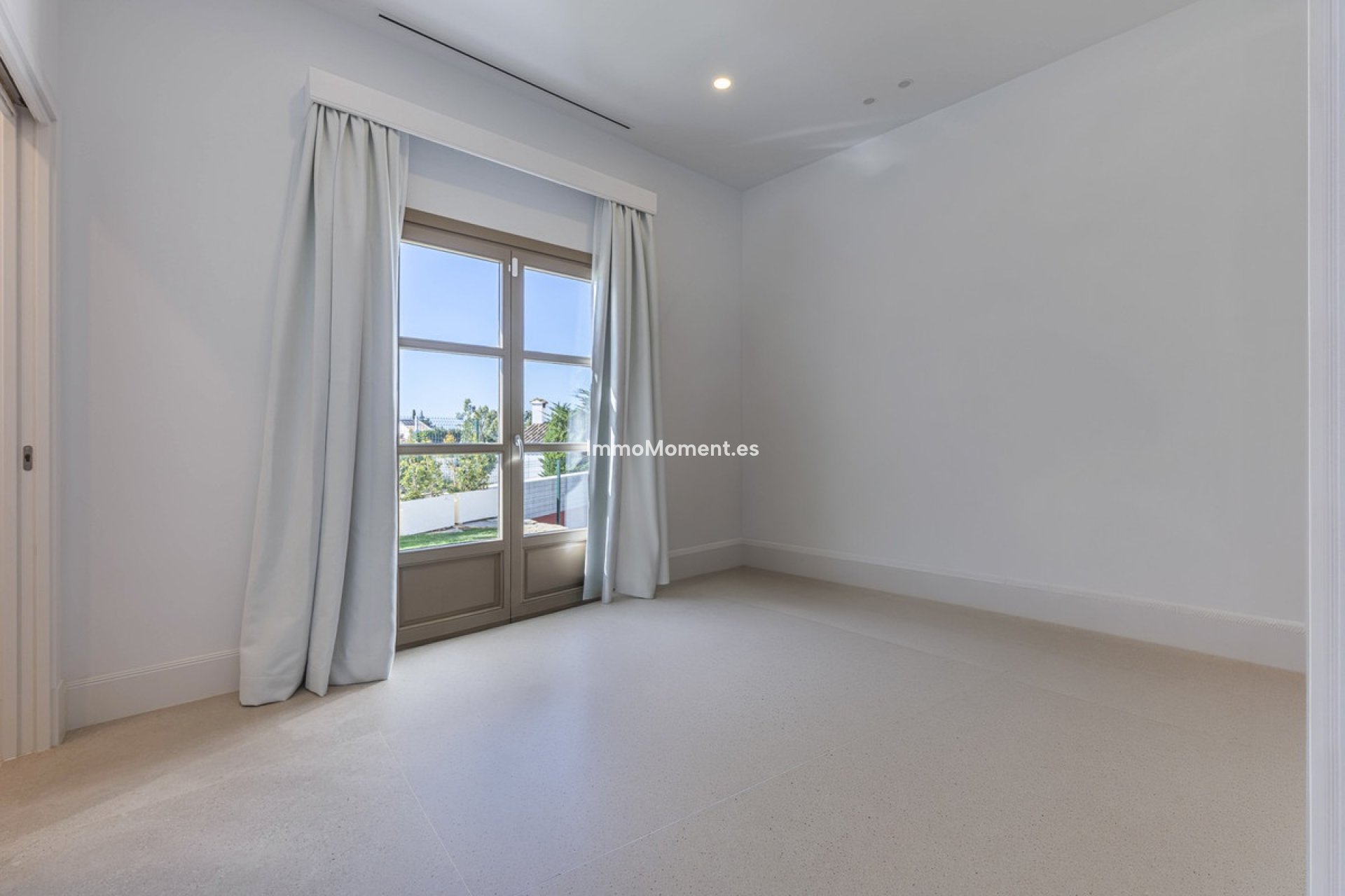 Wiederverkauf - Freistehende Villa - Estepona  - Estepona Centro