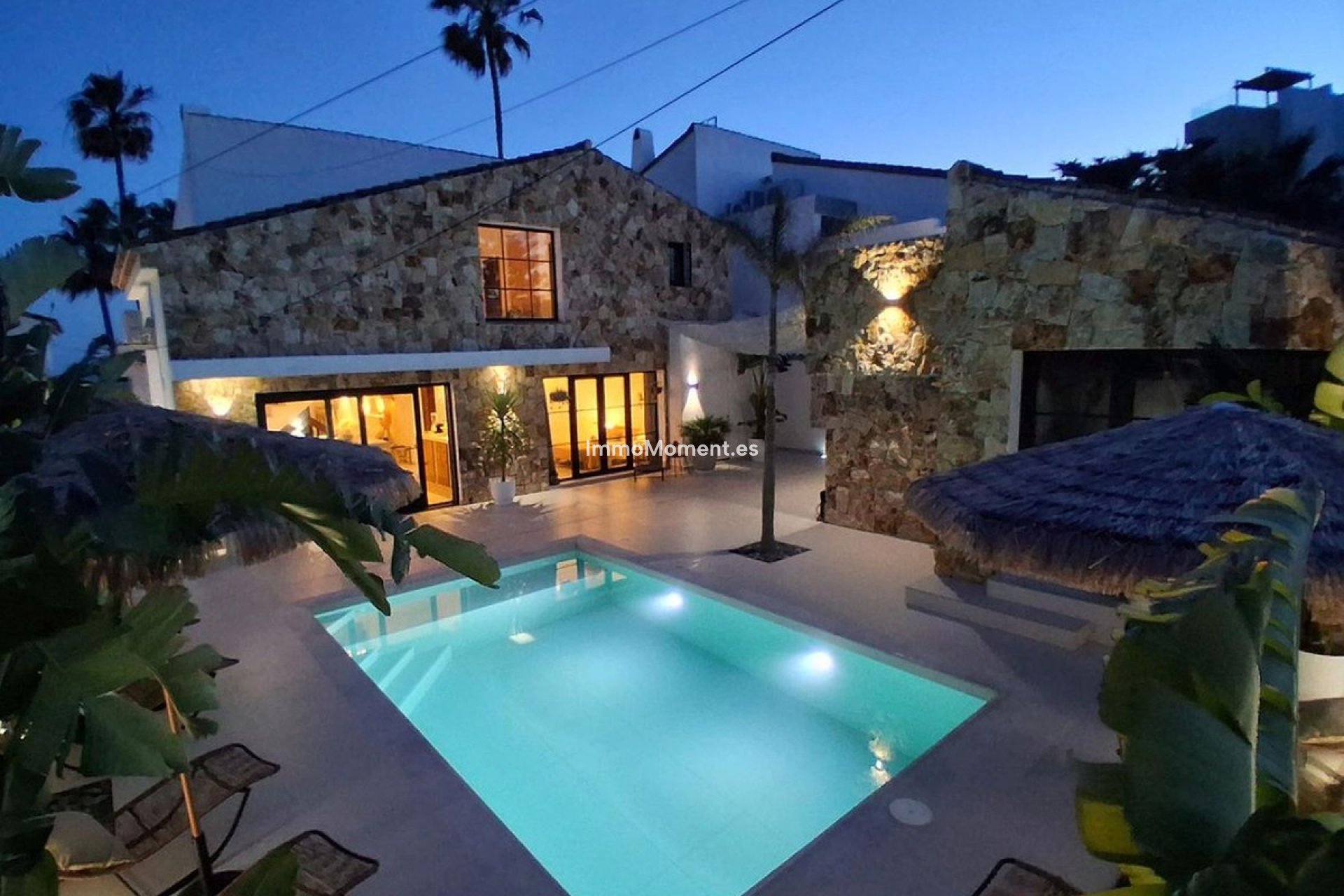 Wiederverkauf - Freistehende Villa - Estepona  - Estepona Centro