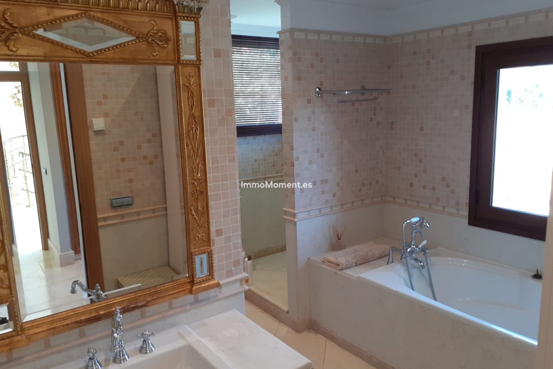 Wiederverkauf - Freistehende Villa - Estepona  - Estepona Centro
