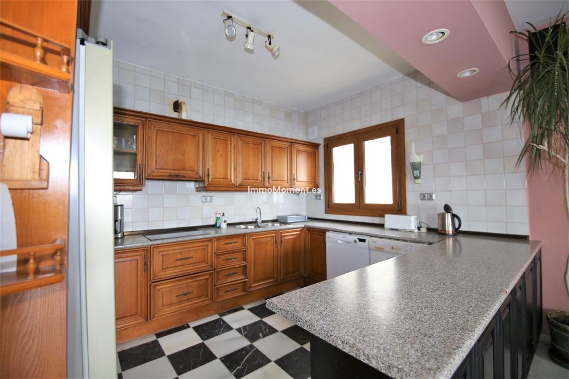 Wiederverkauf - Freistehende Villa - Estepona  - Estepona Centro