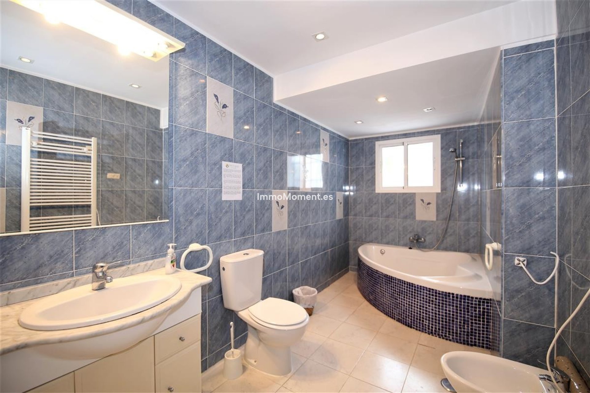 Wiederverkauf - Freistehende Villa - Estepona  - Estepona Centro