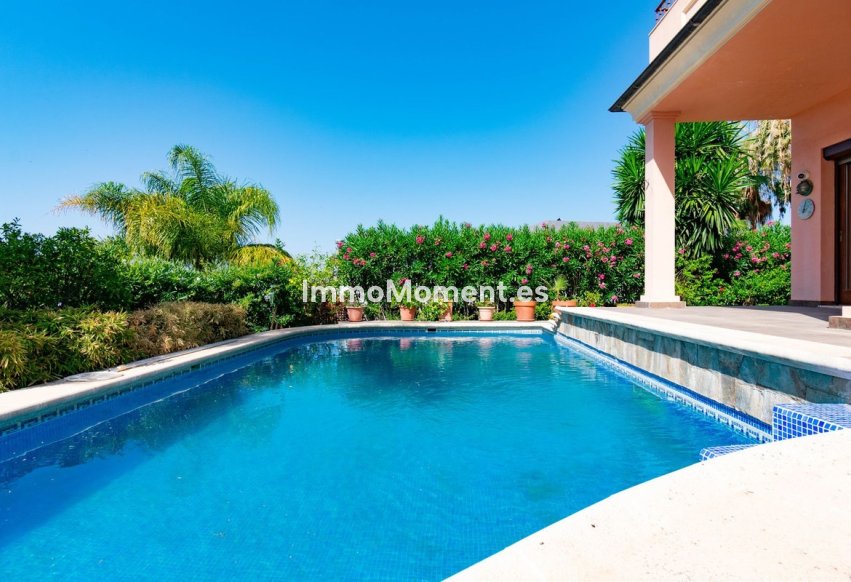 Wiederverkauf - Freistehende Villa - Estepona  - Estepona Centro
