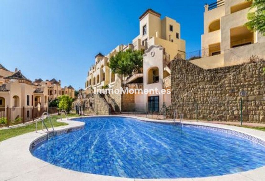 Wiederverkauf - Freistehende Villa - Estepona  - Estepona Centro
