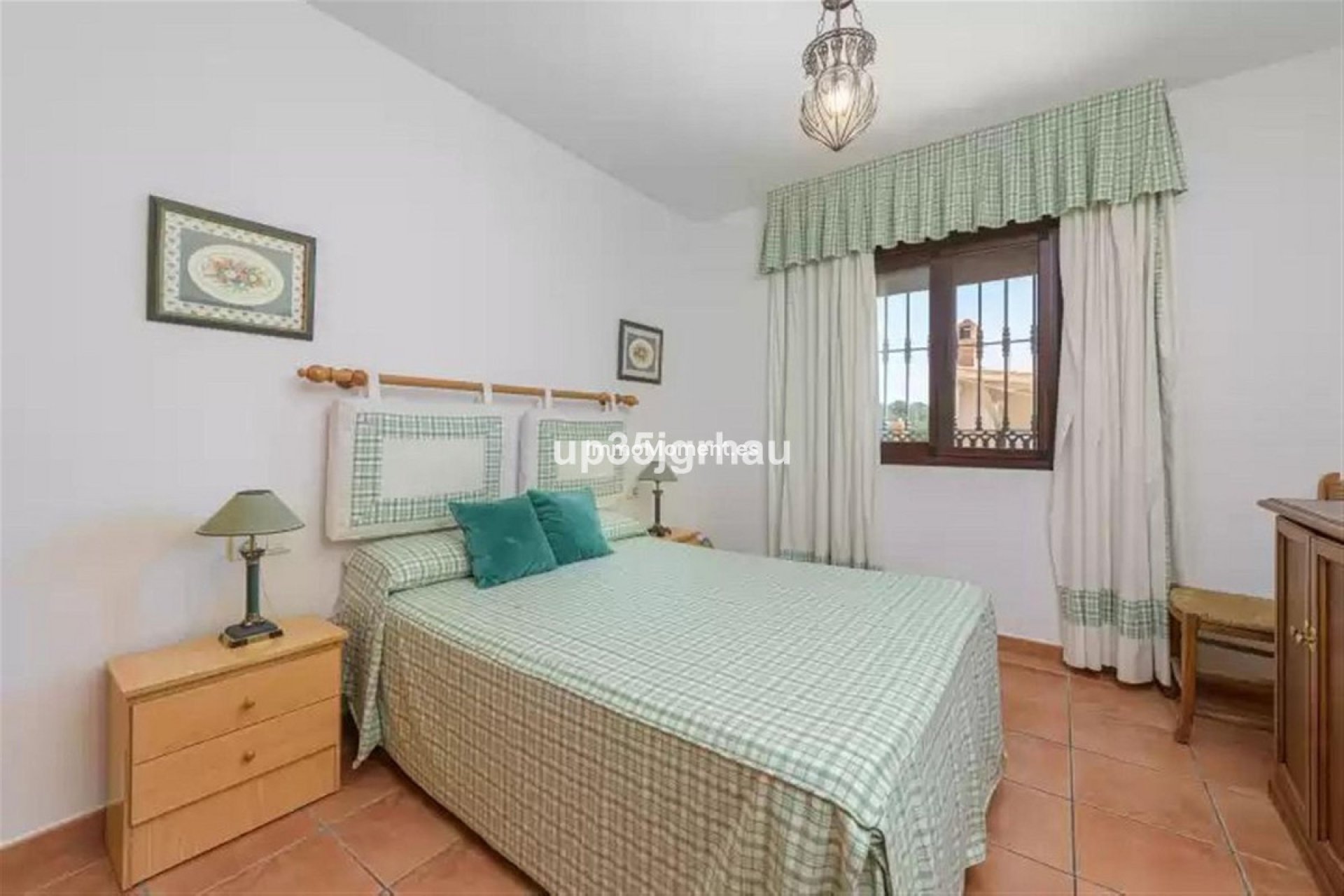 Wiederverkauf - Freistehende Villa - Estepona  - Estepona Centro