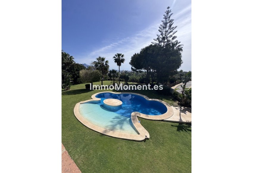 Wiederverkauf - Freistehende Villa - Estepona  - Estepona Centro