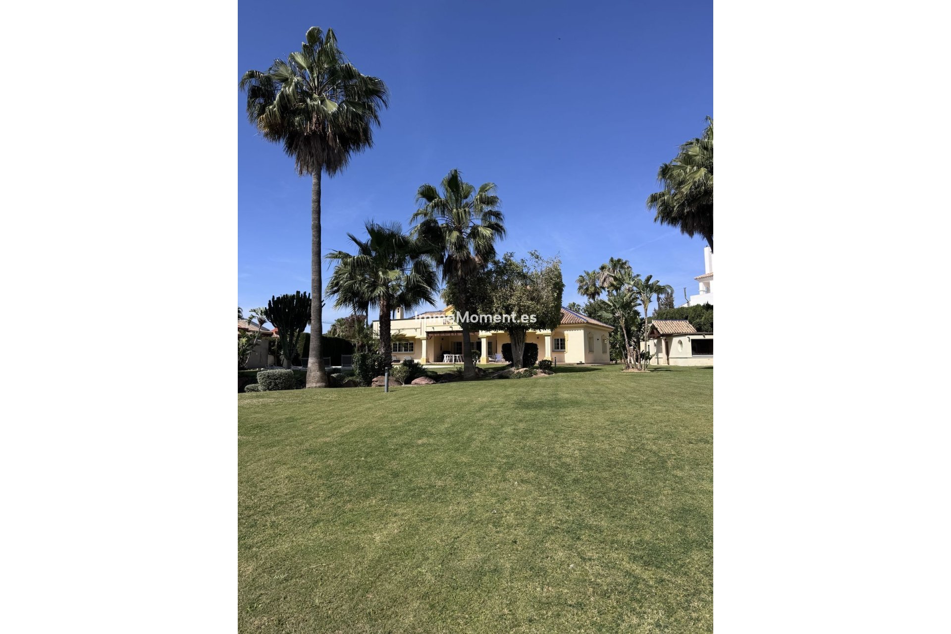 Wiederverkauf - Freistehende Villa - Estepona  - Estepona Centro