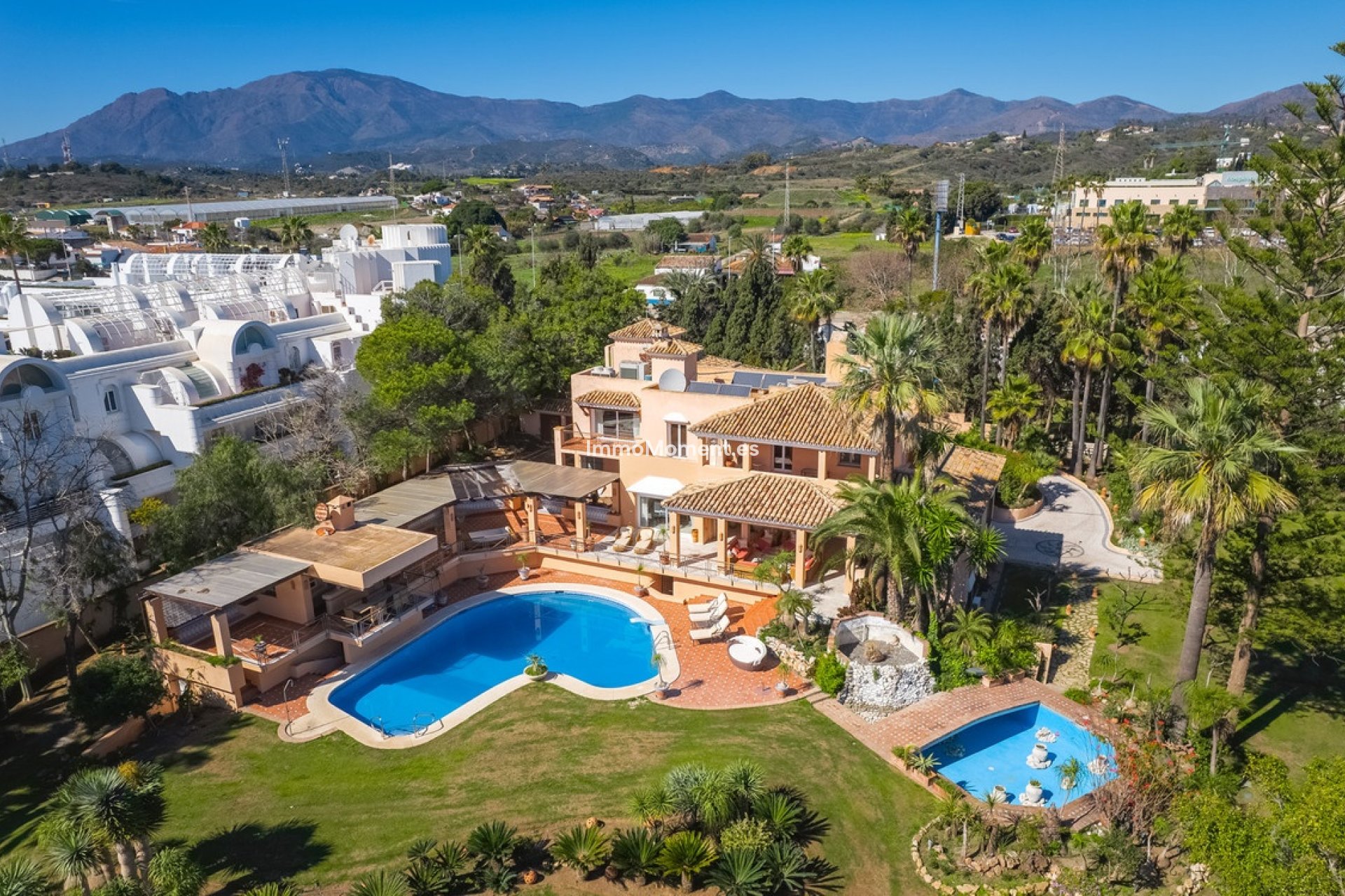 Wiederverkauf - Freistehende Villa - Estepona  - New Golden Mile