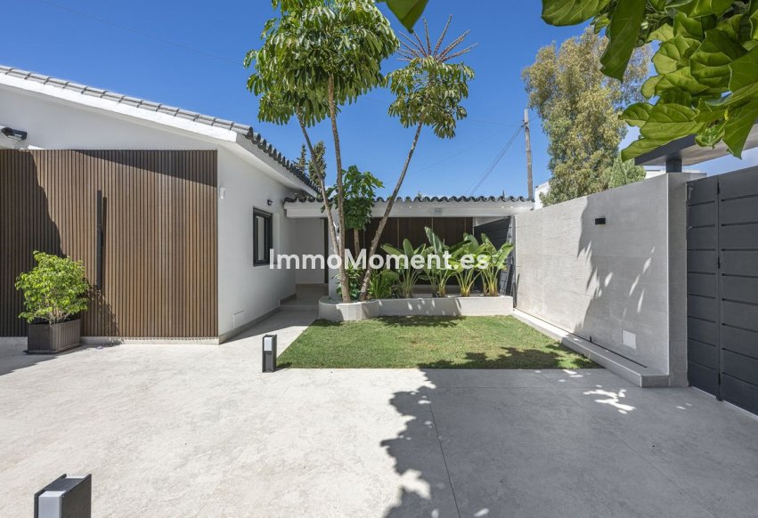 Wiederverkauf - Freistehende Villa - Estepona  - New Golden Mile